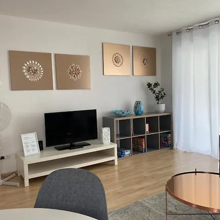 Gemuetliches City Apartment Friedrichshafen Exterior photo